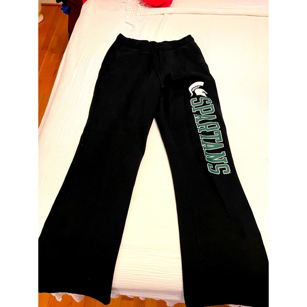 Gildan heavy blend Spartans sweatpants in navy blue